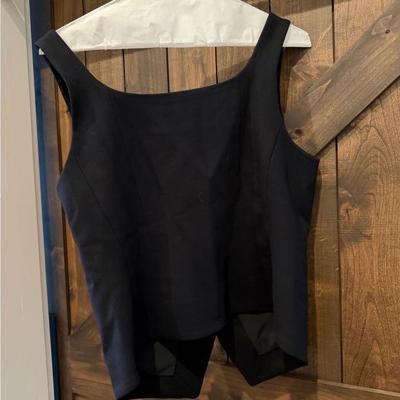 SPANX Women's tailored vest top NWOT - Picture 4 of 5